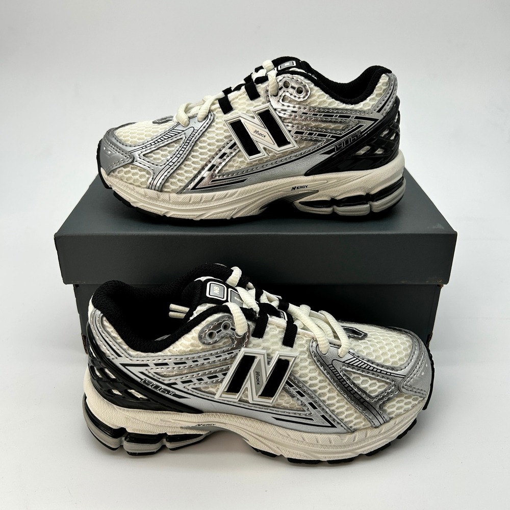 New Balance 1906 Little Kids Size 12 Sneakers Silver Metallic Black NEW PC1906ER